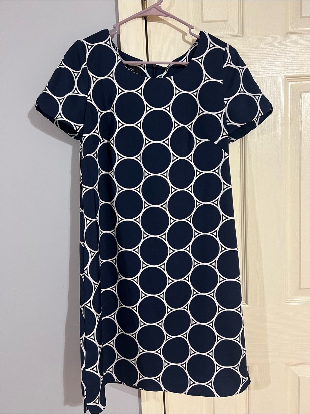 AGB Navy and White Geometric Circle-Print Shift Dress
